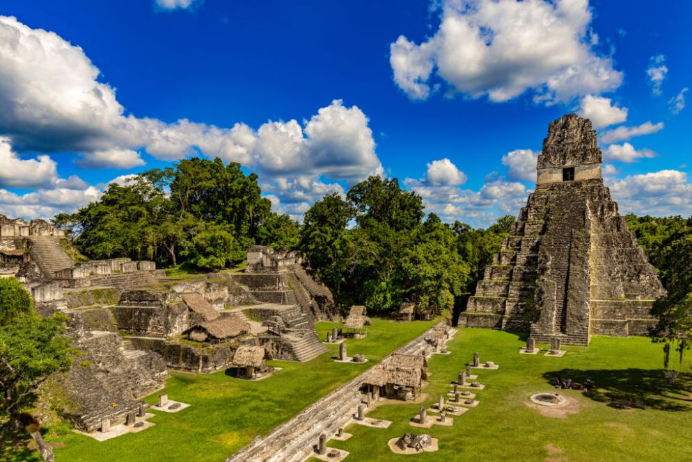 tikal antiche rovine maya guatemala