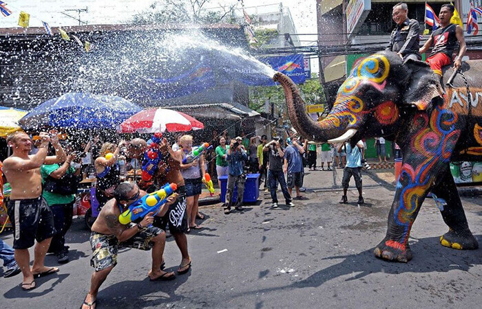Songkran Water Festival In Thailandia agenzia viaggi