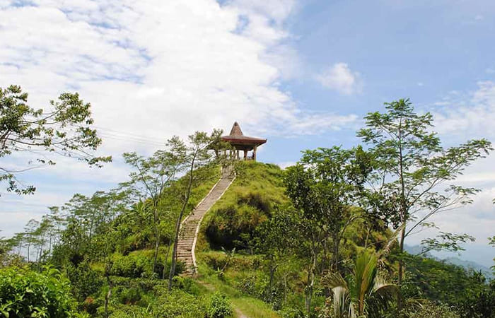 visitare il Picco di Suroloy in Indonesia